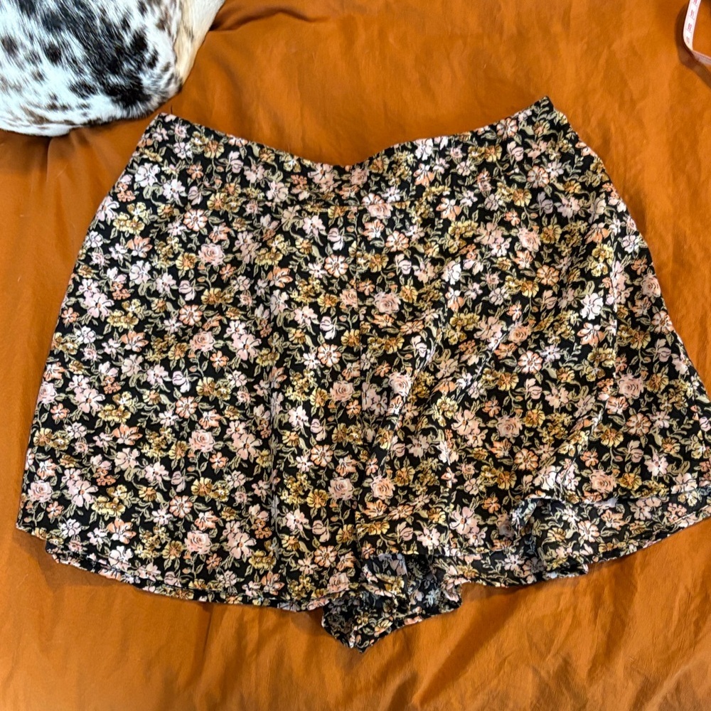Charlotte Russe fairy Y2K flowy shorts